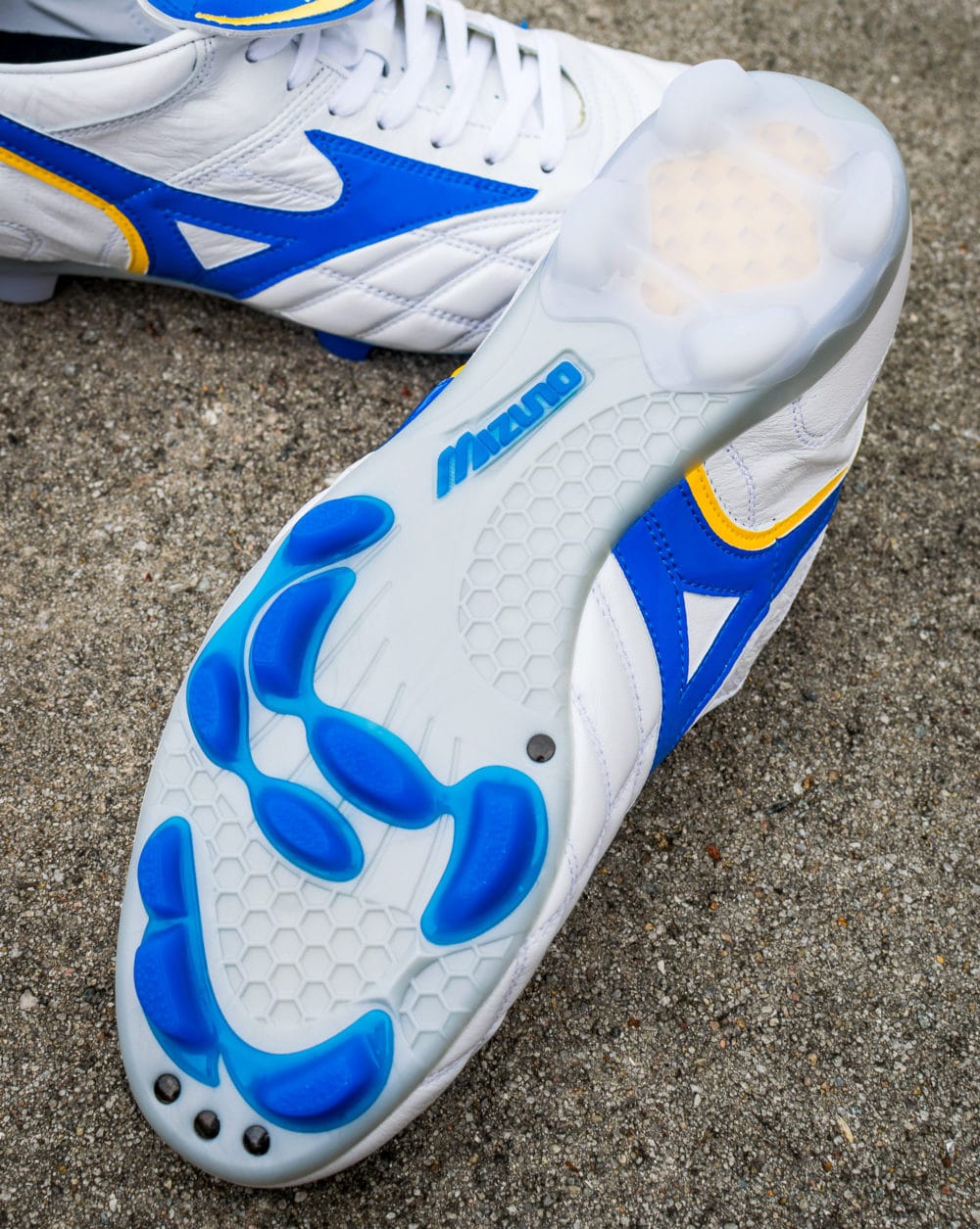 Mizuno Wave Cup Legend: Made in Japan
