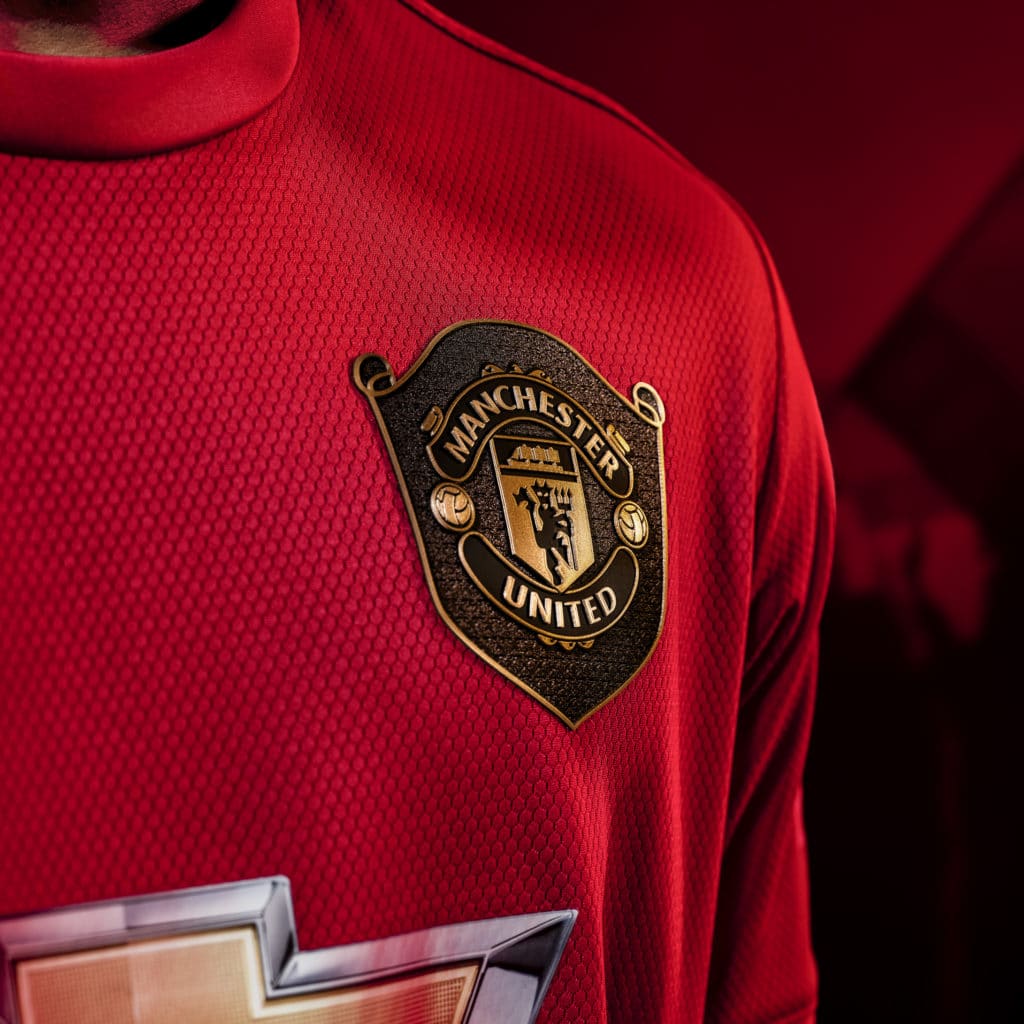 Manchester United Home Kit 2019/20 Crest