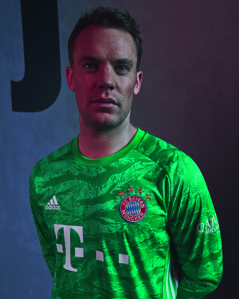 FC Bayern Home Kit 2019/20 Manuel Neuer