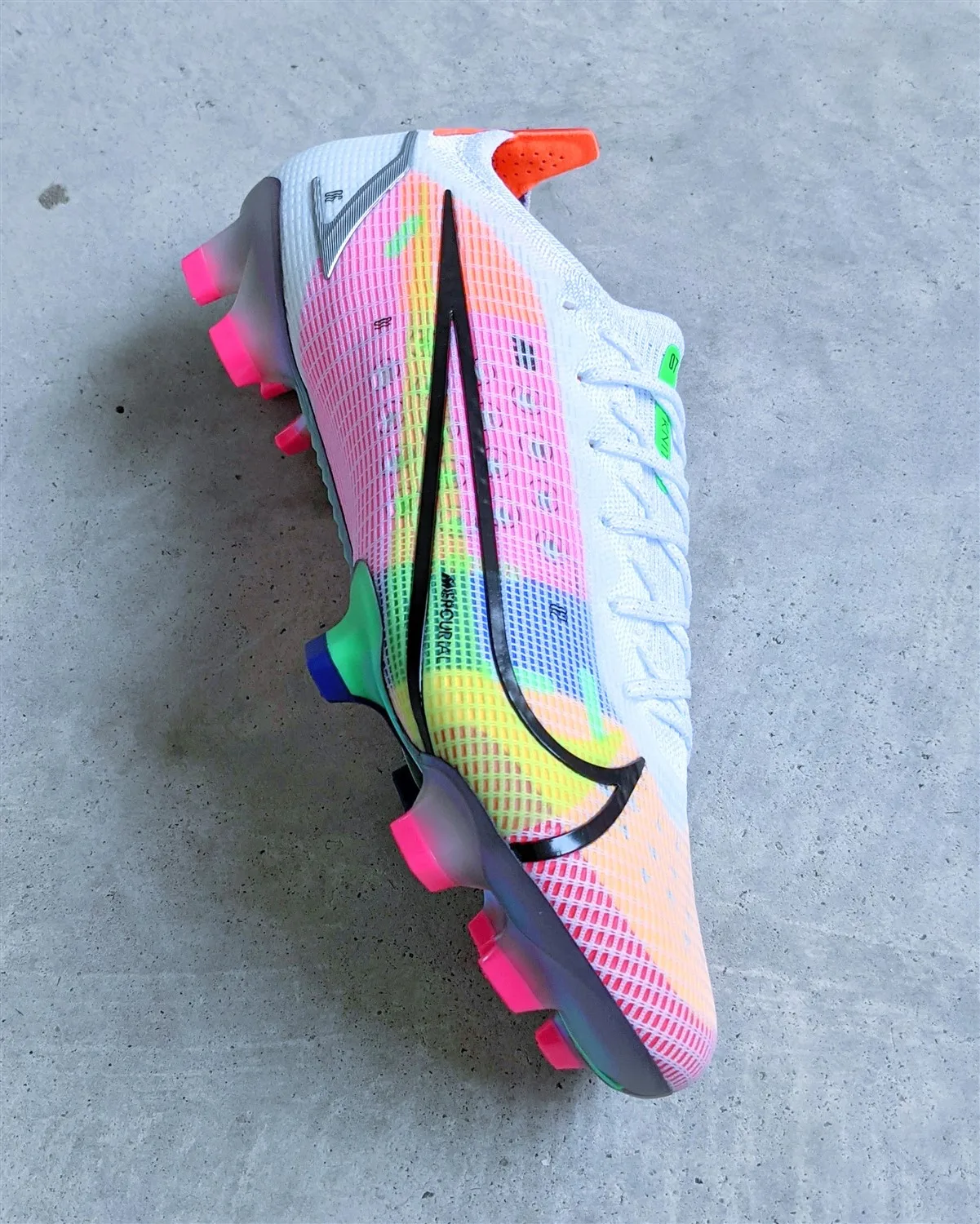 Nike Mercurial Vapor 14 football boots soccer cleats