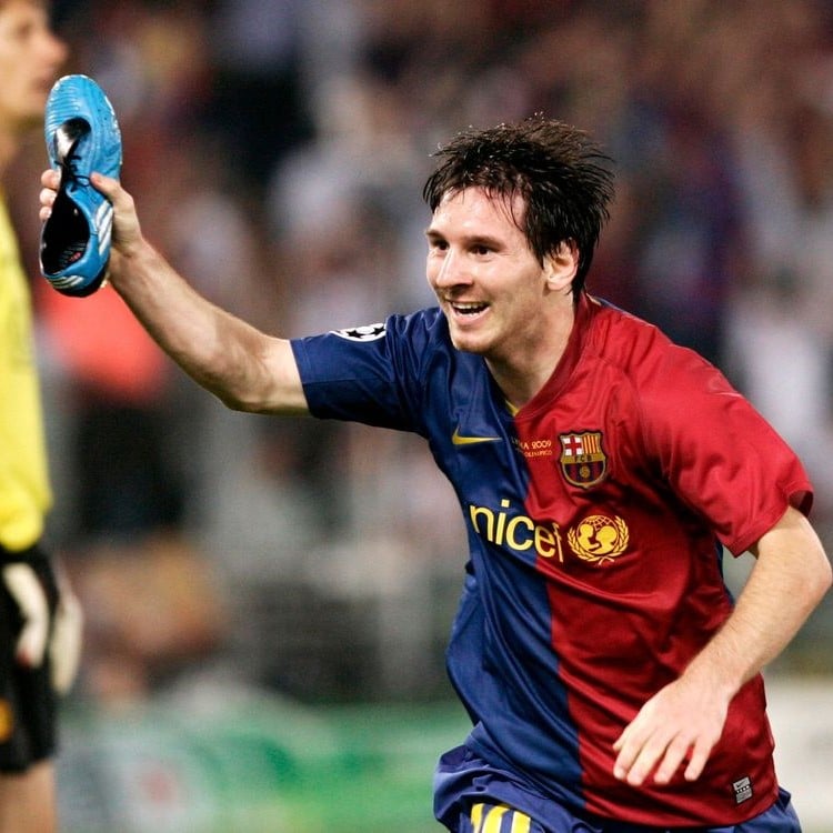 What Football Boots are Lionel Messi Wearing? - Boot History - 2009 CL