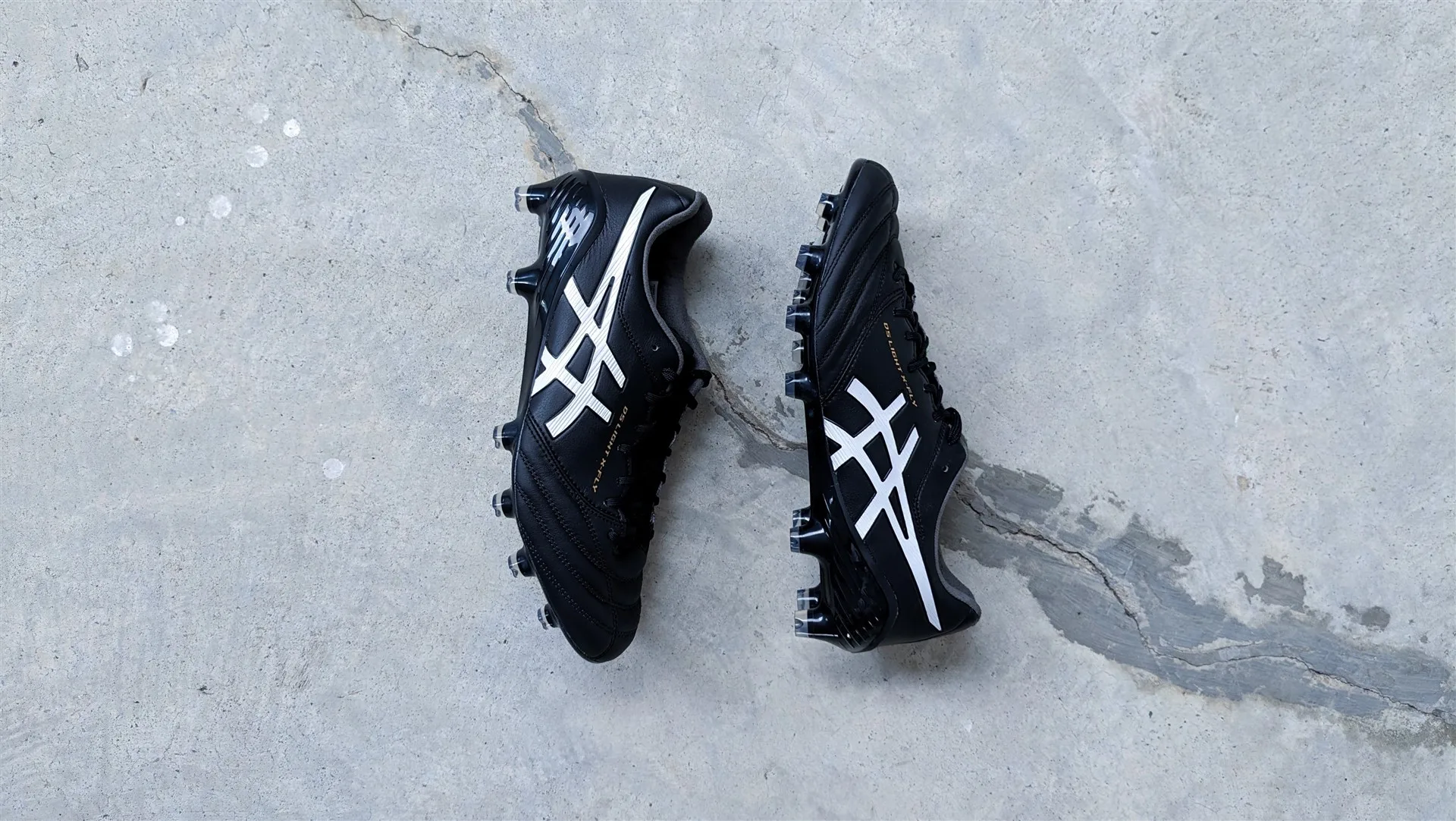 Asics soccer boots store review