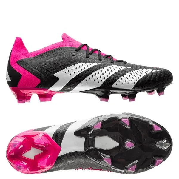 Best Football Boots for Goalkeepers and some gear too BOOTHYPE